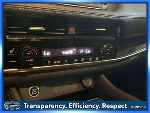 Used 2023 Nissan Rogue SL AWD/4WD image 31