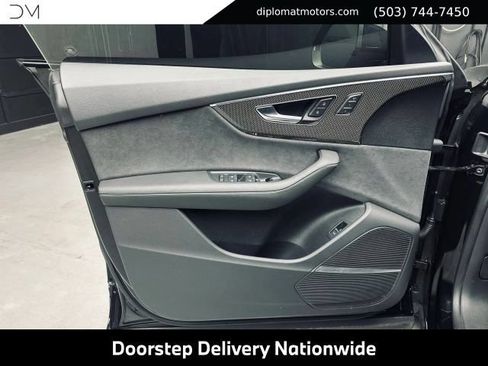 Used 2023 Audi SQ8 Prestige AWD/4WD image 25