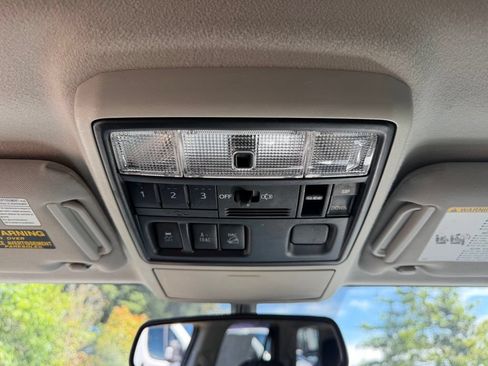 Used 2016 Toyota 4Runner SR5 Premium AWD/4WD image 29