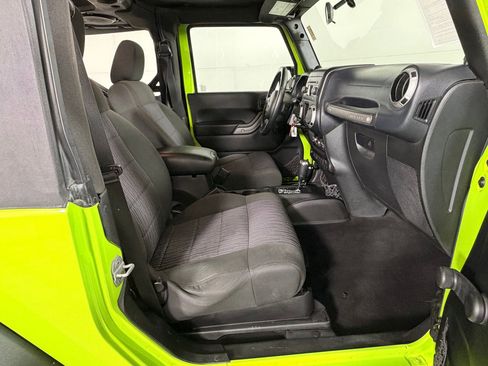 Used 2012 Jeep Wrangler Sport w/ Connectivity Group image 23