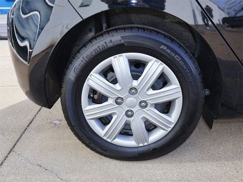 Used 2023 Kia Rio S image 9