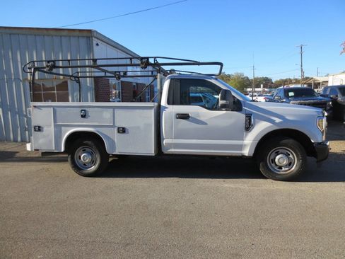 Used 2018 Ford F350 XL w/ Power Equipment Group image 3