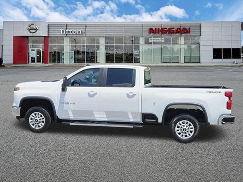 Used 2025 Chevrolet Silverado 2500 LT w/ Convenience Package AWD/4WD image 7