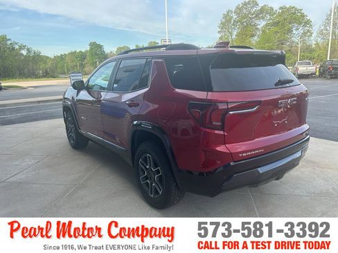 Used 2026 GMC Terrain AT4 AWD/4WD image 6