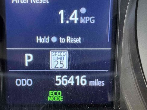 Used 2021 Toyota C-HR XLE image 22