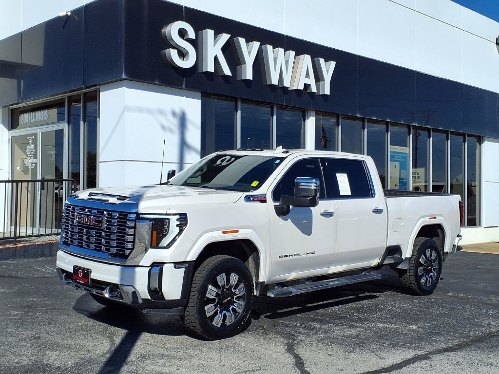 Used 2024 GMC Sierra 2500 Denali w/ Technology Package AWD/4WD image 1