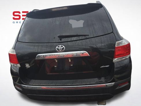 Used 2013 Toyota Highlander SE image 14