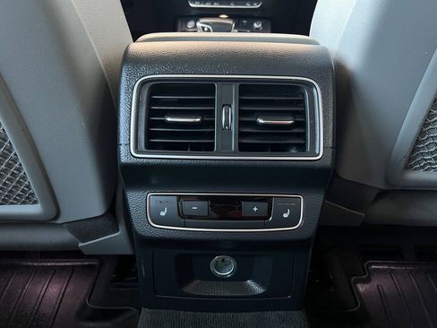 Used 2018 Audi Q5 2.0T Premium Plus w/ Premium Plus Package image 31