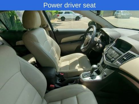 Used 2013 Chevrolet Cruze LT w/ Enhanced Safety Package FWD image 5