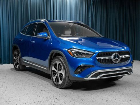 Certified 2025 Mercedes-Benz GLA 250 250 SUV image 3