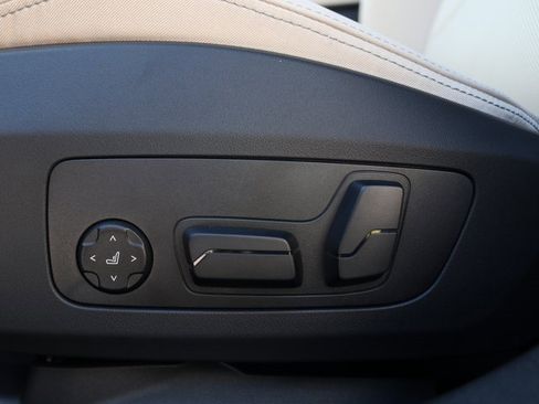 New 2026 BMW 228i xDrive w/ Technology Package image 9