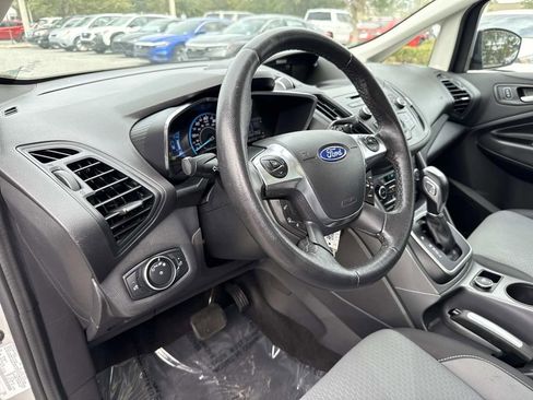 Used 2017 Ford C-MAX SE w/ Cold Weather Package image 24