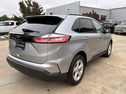 Used 2022 Ford Edge SE