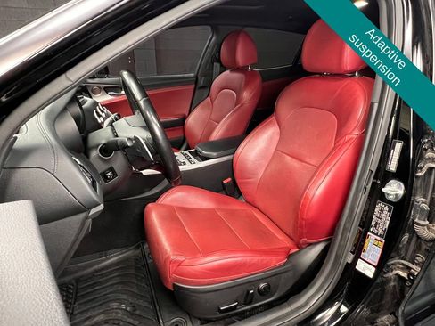 Used 2020 Kia Stinger GT1 image 3