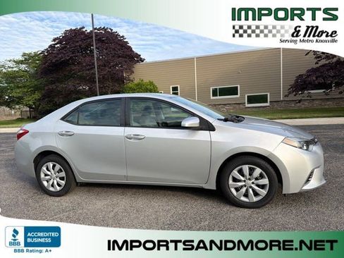 Used 2015 Toyota Corolla LE FWD image 1