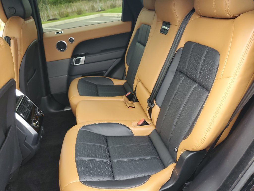 Used 2018 Land Rover Range Rover Sport HSE Dynamic AWD/4WD image 33