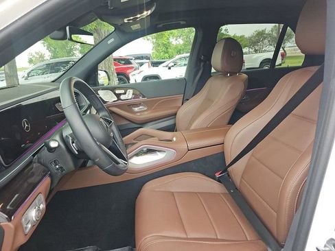 Used 2025 Mercedes-Benz GLE 450 4MATIC w/ AMG Line Exterior image 5