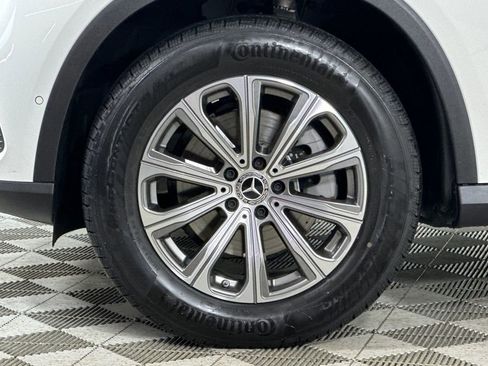 Certified 2026 Mercedes-Benz GLC 300 4MATIC image 34