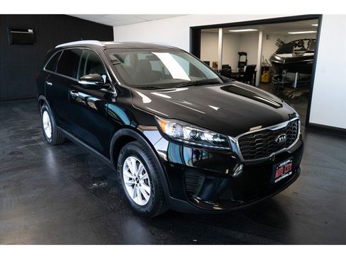 Used 2020 Kia Sorento LX w/ LX I4 Convenience Package AWD/4WD image 9