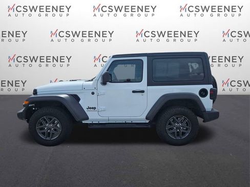 Used 2025 Jeep Wrangler Sport AWD/4WD image 2