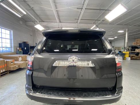Used 2022 Toyota 4Runner Limited AWD/4WD image 41