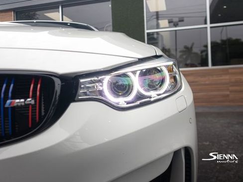 Used 2017 BMW M4 Convertible image 12