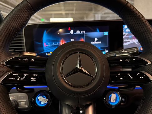 New 2026 Mercedes-Benz GLE 63 AMG S image 23