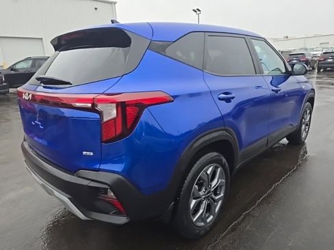 Certified 2024 Kia Seltos LX image 7