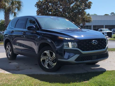 Used 2022 Hyundai Santa Fe SE AWD/4WD image 2