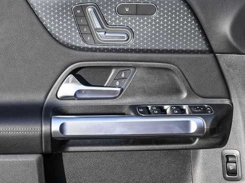 New 2026 Mercedes-Benz GLB 250 image 23