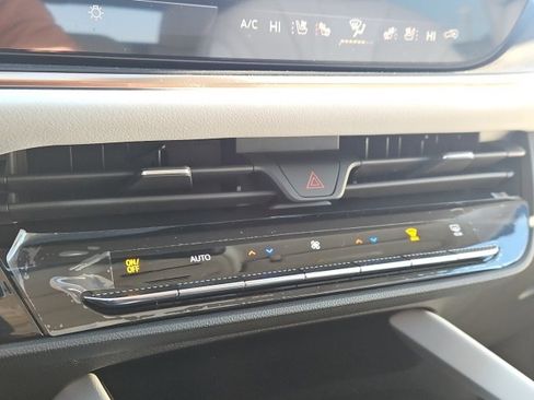 New 2026 Buick Envision Avenir image 47