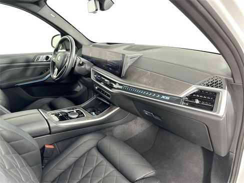 Used 2025 BMW X5 xDrive40i image 31