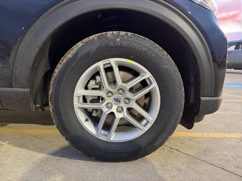 New 2026 Ford Explorer Active AWD/4WD image 28
