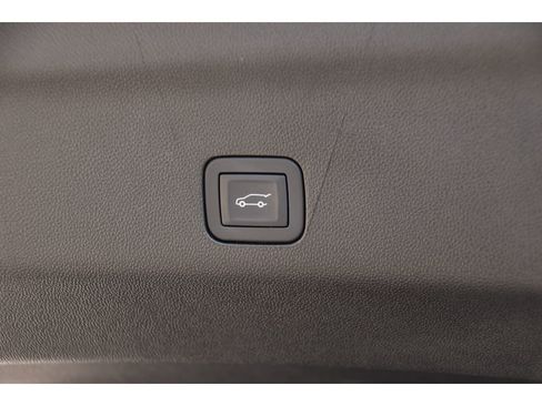 Certified 2025 Cadillac Escalade ESV Sport Platinum w/ LPO, Floor Liner Package image 24