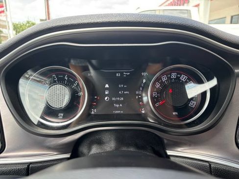 Used 2021 Dodge Challenger SXT w/ Driver Convenience Group RWD image 23
