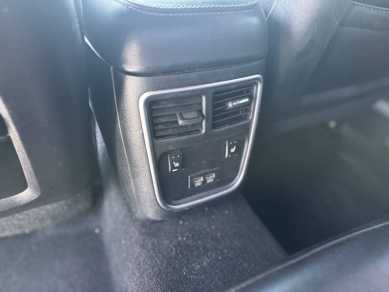 Used 2021 Dodge Charger SXT w/ Leather Interior Group RWD image 18