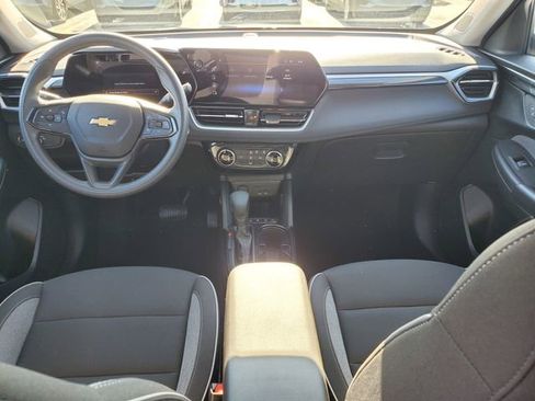 Certified 2025 Chevrolet TrailBlazer LT AWD/4WD image 14
