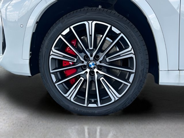 Certified 2026 BMW X1 xDrive28i w/ Technology Package AWD/4WD image 15