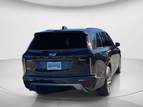 Used 2026 Cadillac Vistiq Sport image 8