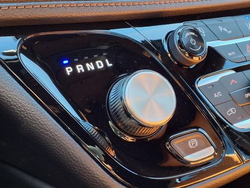 New 2026 Chrysler Pacifica Pinnacle AWD/4WD image 15