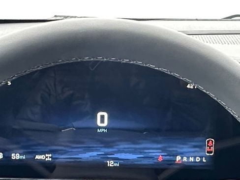 New 2026 Chevrolet Equinox LT w/ Convenience Package II image 13