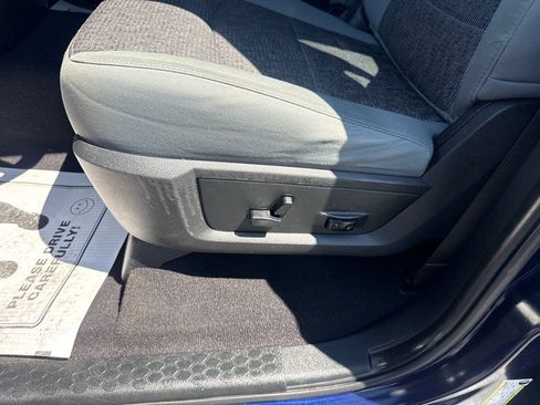 Used 2018 RAM 1500 Big Horn AWD/4WD image 34