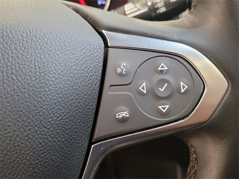 Used 2023 Chevrolet Traverse Premier image 12