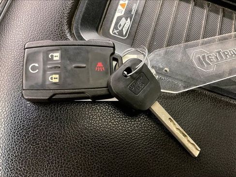 Used 2017 GMC Sierra 2500 SLT image 14