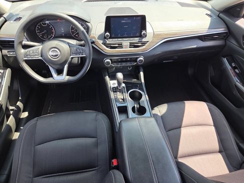 Certified 2023 Nissan Altima 2.5 SV FWD image 7