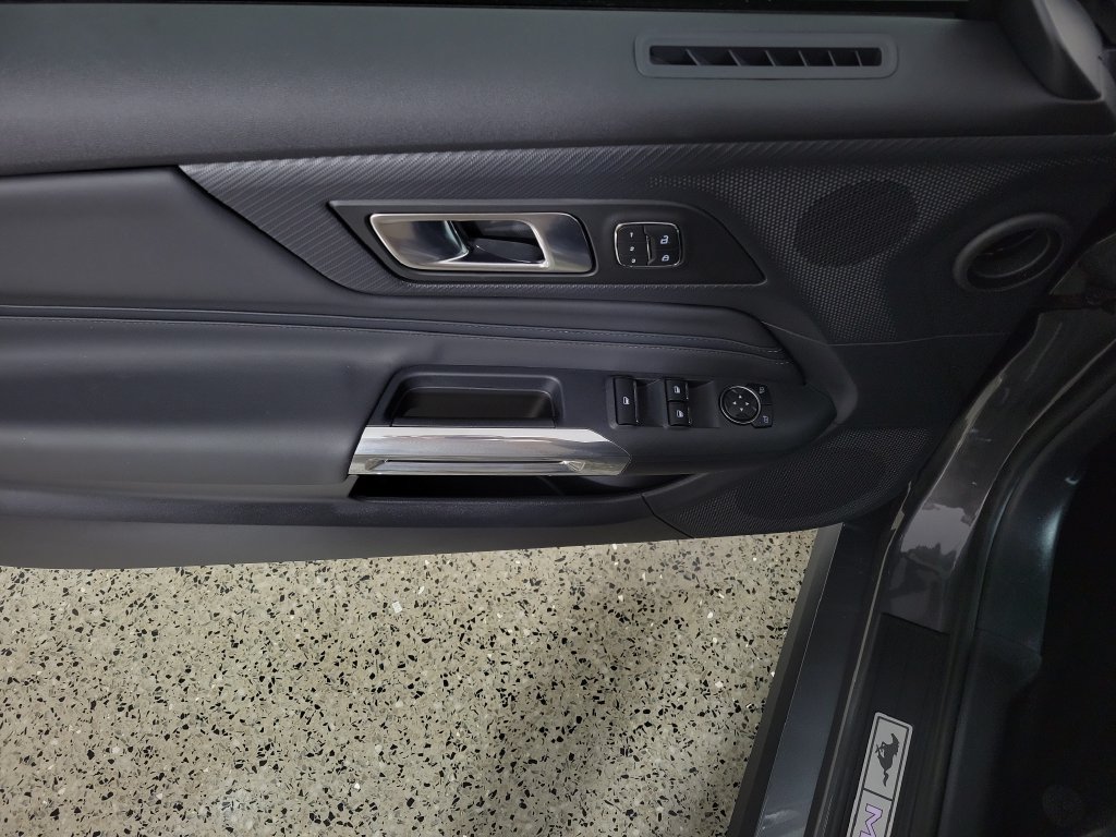 Used 2025 Ford Mustang GT Premium RWD image 15