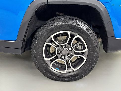 Used 2022 Jeep Grand Cherokee Trailhawk image 11