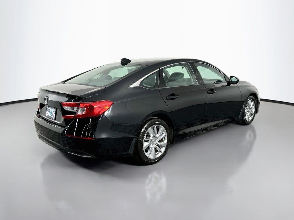 Used 2018 Honda Accord LX image 8