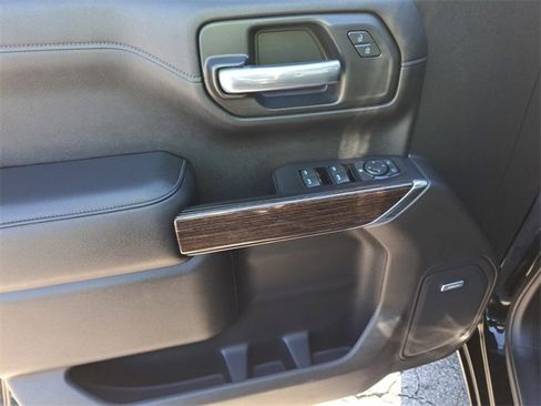 Used 2021 GMC Sierra 1500 Elevation w/ Preferred Package image 13