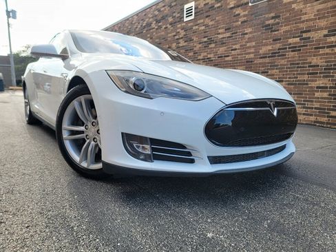 Used 2015 Tesla Model S 70D AWD/4WD image 3